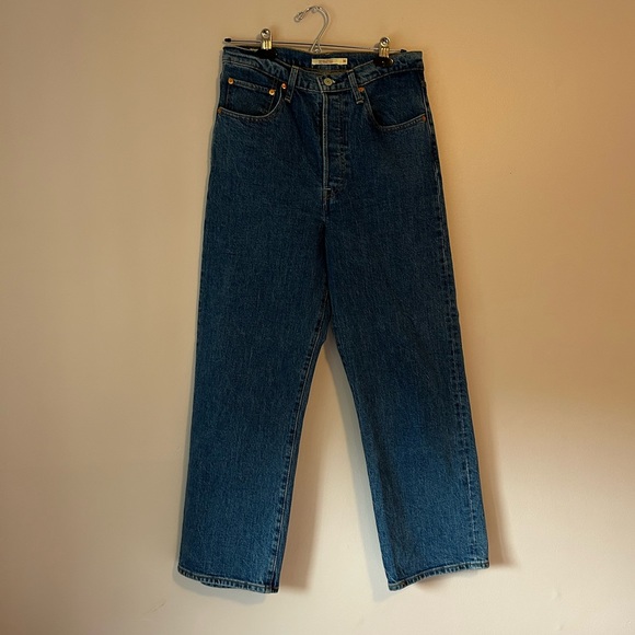 Levi’s Ribcage Straight Ankle Jeans - Picture 4 of 7